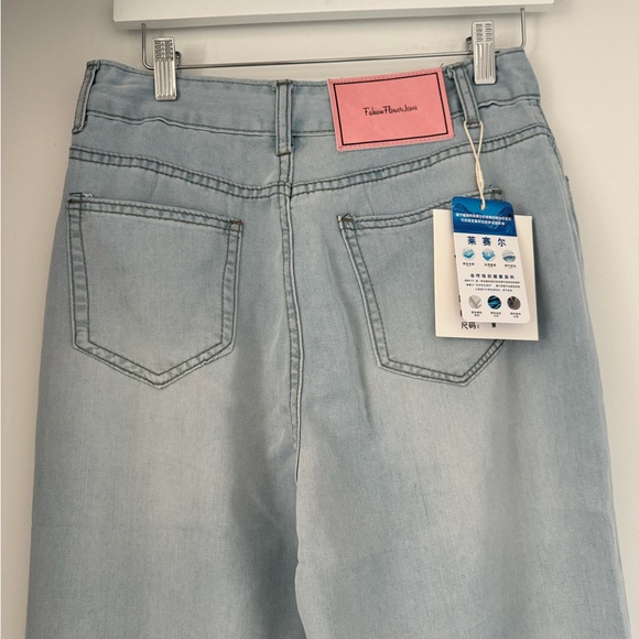 Fishion Flower High Rise Stretch Jeans NWT - Picture 4 of 6